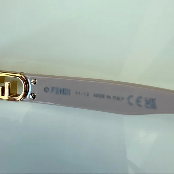 NEW!!! Fendi women eyeglasses FE50025I 055 Authentic Retail 420$